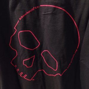 RED SKULLS T-SHIRT BRAND NEW!